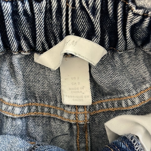 H&M shorts 2 - Picture 2 of 3